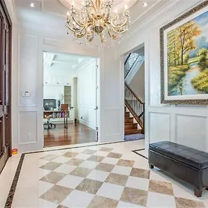  Homestay Luxury Canada